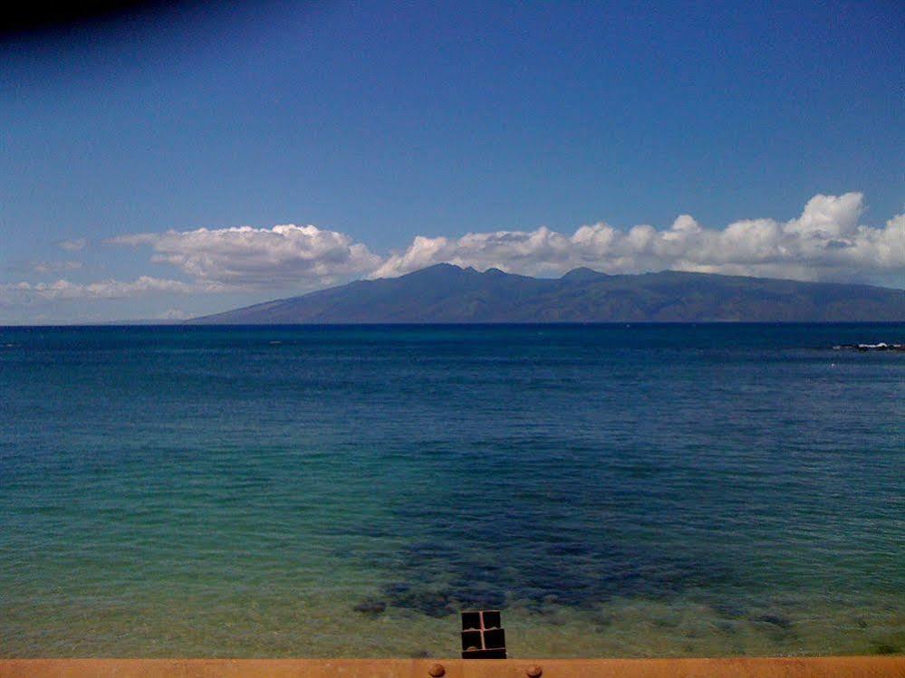 Maui Beach House B & B Kahana Buitenkant foto